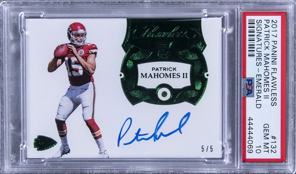 2017 Panini Flawless "Signatures" Emerald #132 Patrick Mahomes Signed Rookie Card (#5/5) – PSA GEM MT 10 "1 of 1!"